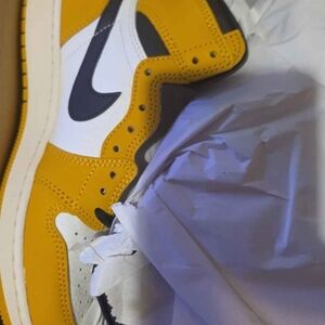 Nike Kids Sneakers Yellow and White